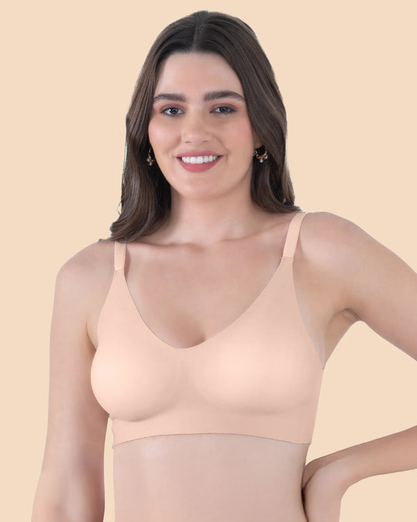 Tweens Seamless Bonded Lightly Padded Invisi-Fit Bra  (Peach)